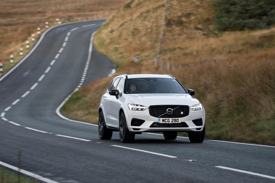  Volvo XC60 T8 Polestar Engineered 2019 года  (UK) (фото 27 из 40)